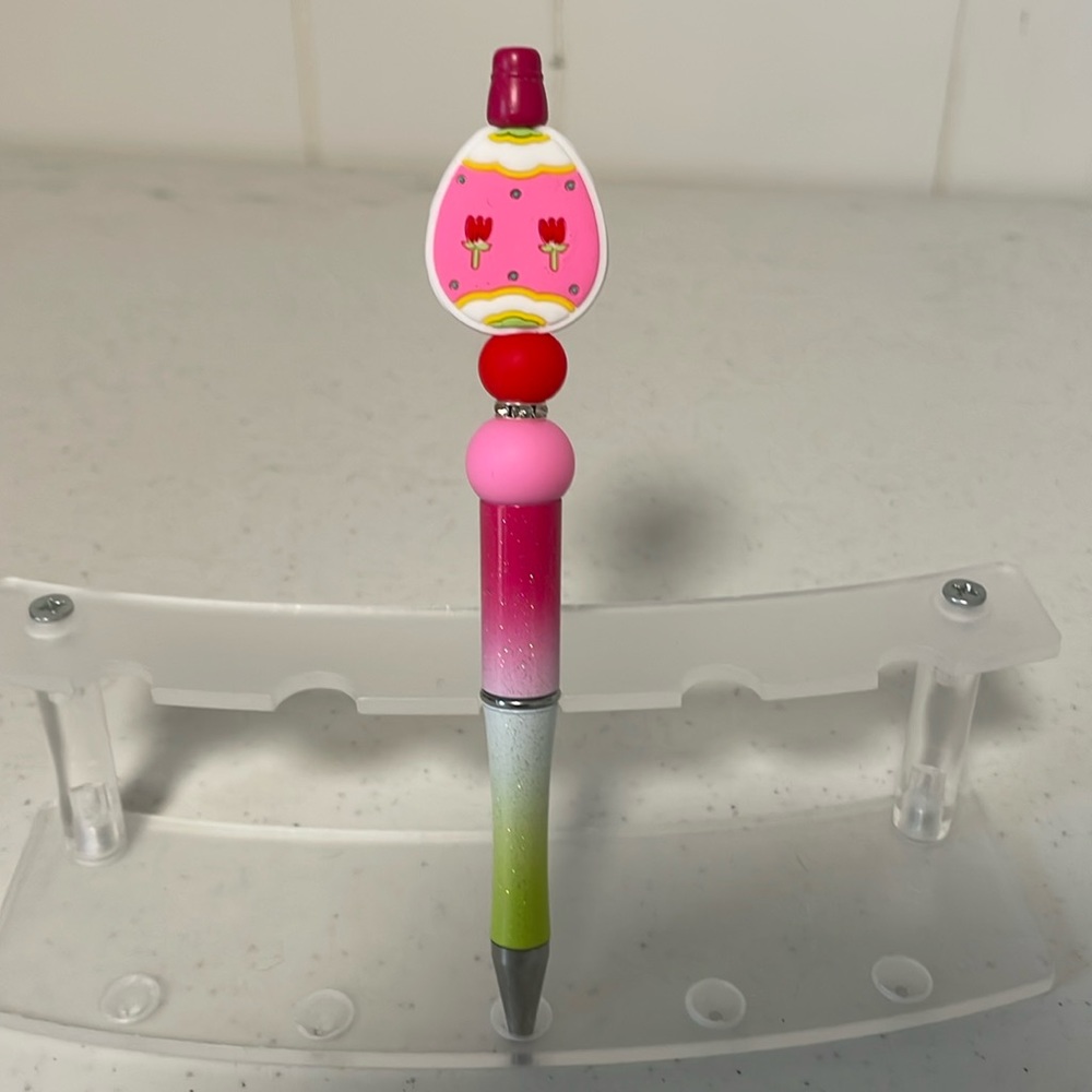 Easter Egg Pen